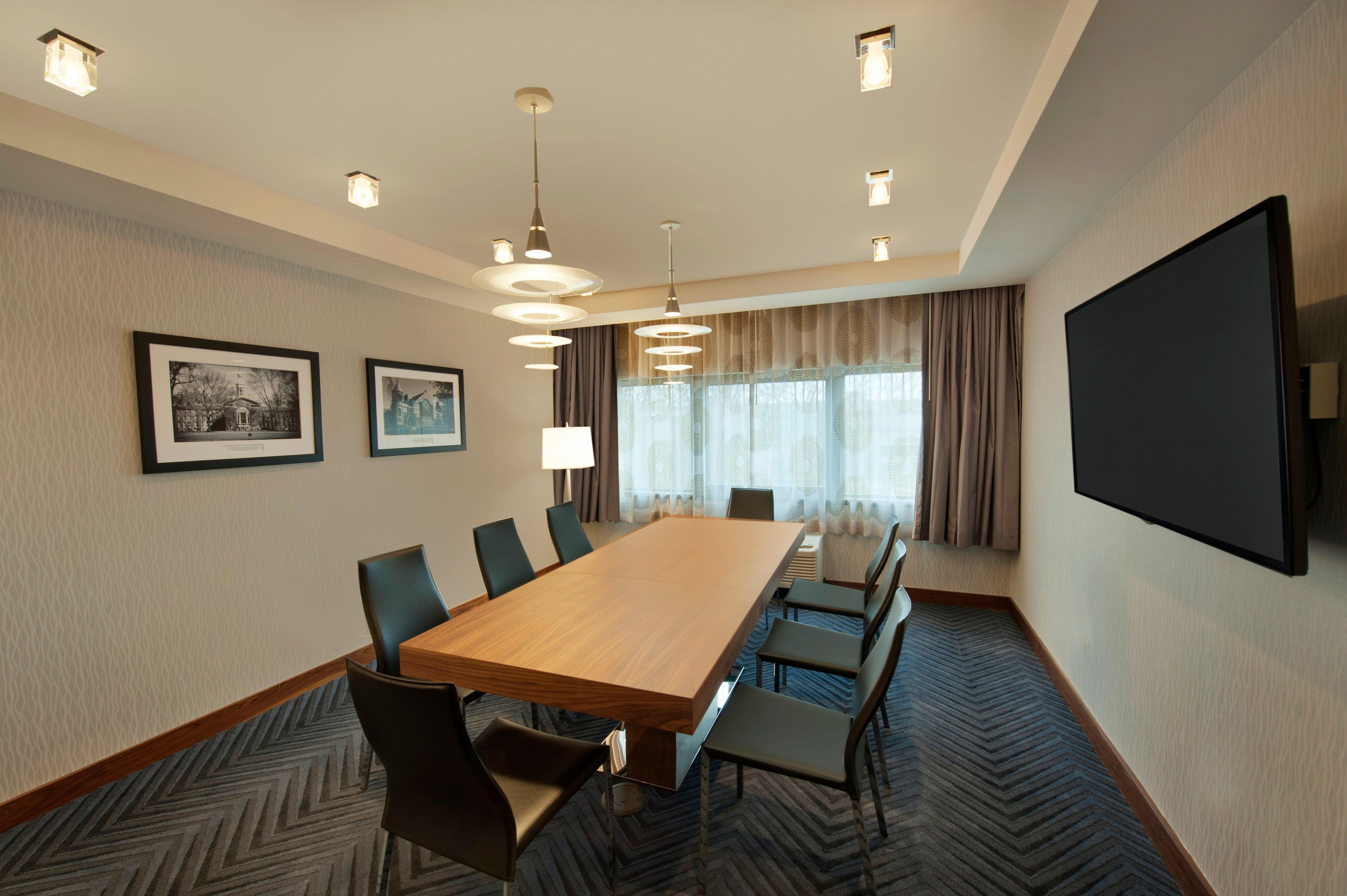 Crowne Plaza - Conference Center By Ihg Hotel