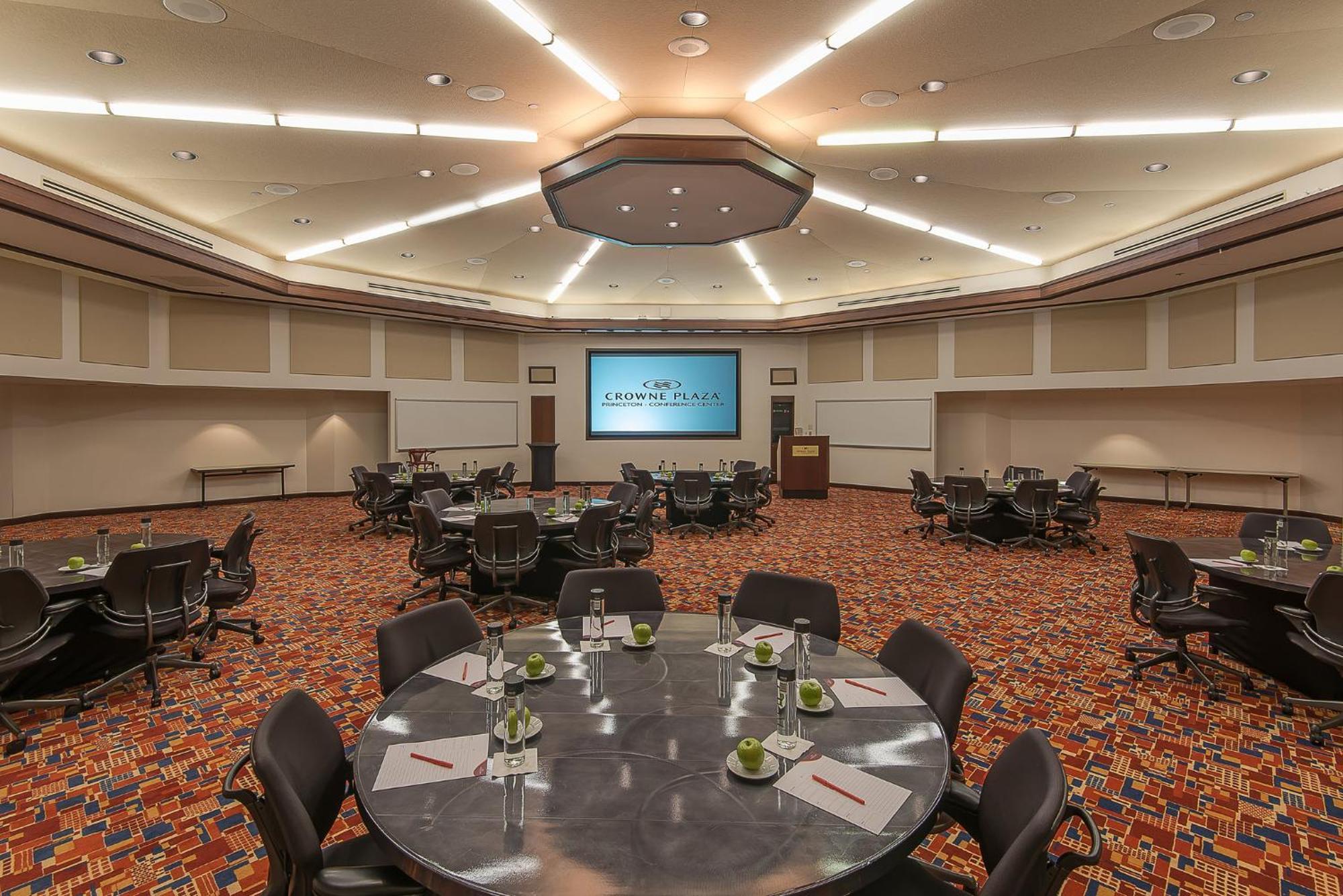 Crowne Plaza - Conference Center By Ihg Hotel Princeton