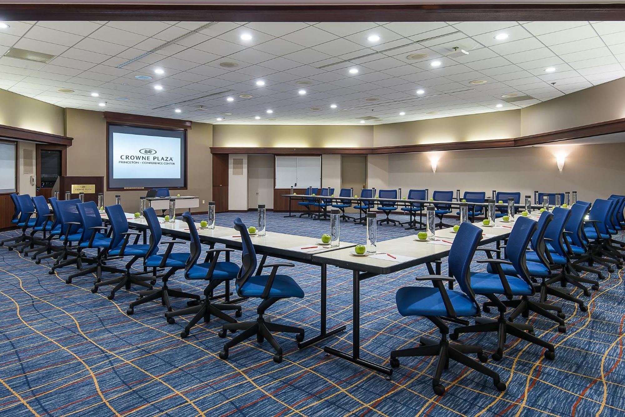Crowne Plaza - Conference Center By Ihg Hotel Princeton