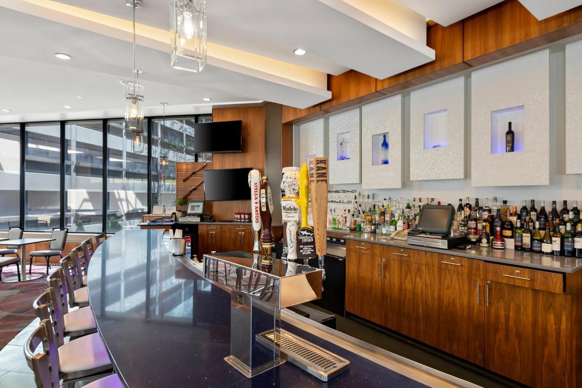 Hotel Crowne Plaza - Conference Center By Ihg