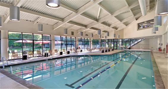 Hotel Crowne Plaza - Conference Center By Ihg 4*